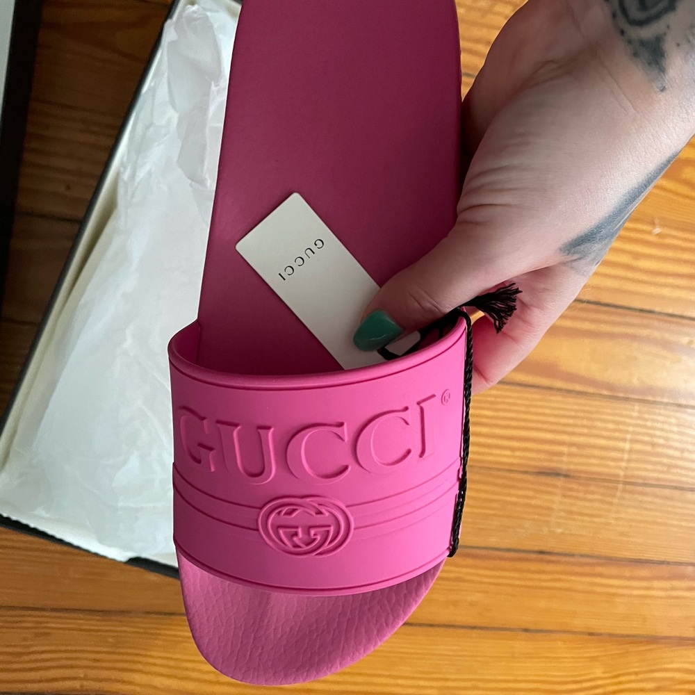 Pink Gucci Slides 💯 Authentic